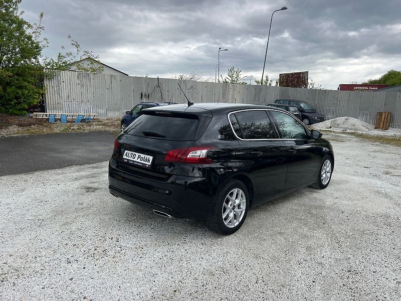 Peugeot 308 1.6 HDI - fotka 10 z 14