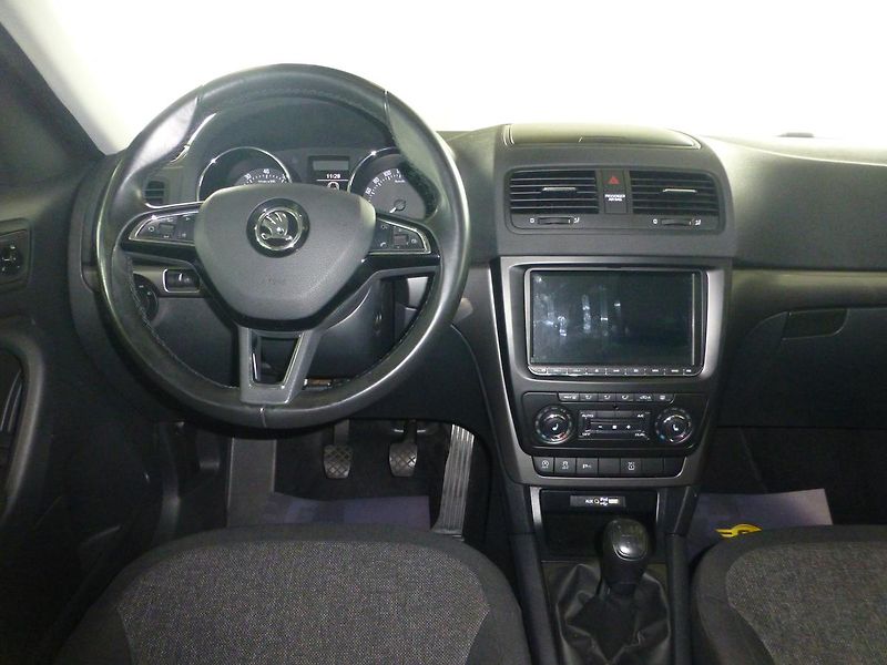 Škoda Yeti (2017) 1,2TSI*TAŽ**NAV*PARK S**XENONY - fotka 19 z 28