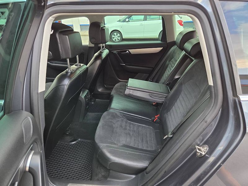 Volkswagen Passat (2014) 2.0 TDI DSG - fotka 24 z 45