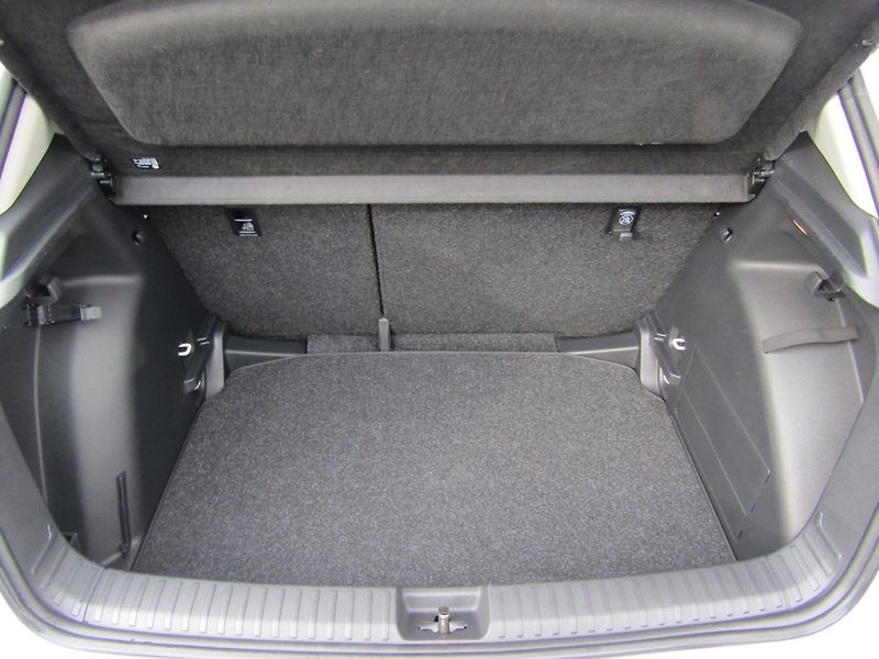 Škoda Fabia IV Top Selection 1.0 TSI /85kW - fotka 15 z 30