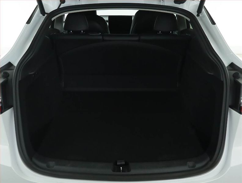 Tesla Model Y (2022) Long Range AWD 79kWh, SoH 93% - fotka 14 z 21