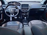 Peugeot 2008 (2019) 1.2 e-THP, GT Line, AT - náhled 8