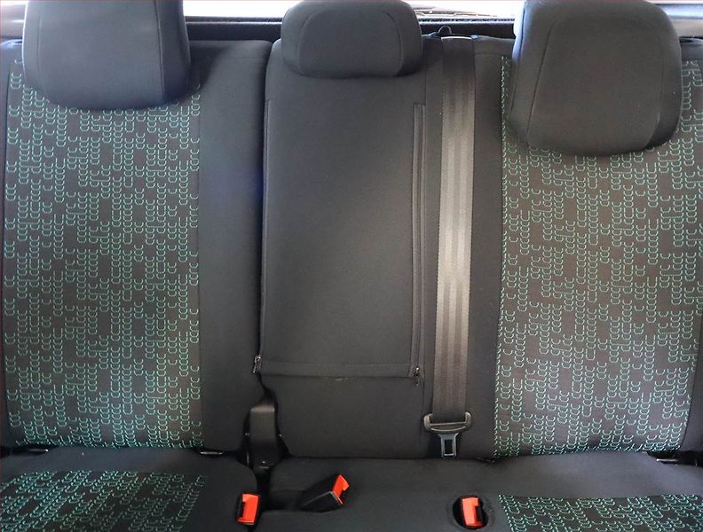 Peugeot 3008 (2018) 1.2 PureTech, Serv.kniha, Navi - fotka 10 z 19