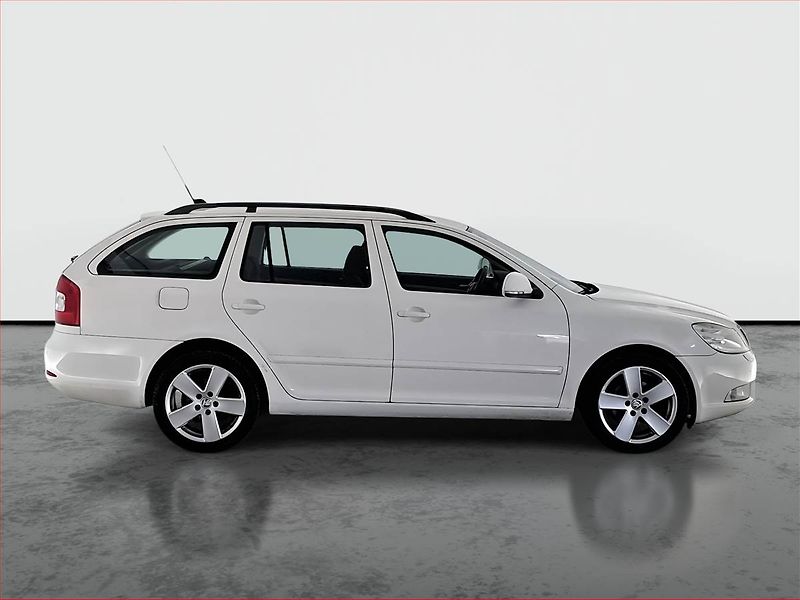 Škoda Octavia (2012) Ambition 2.0 TDI, Automat - fotka 6 z 18