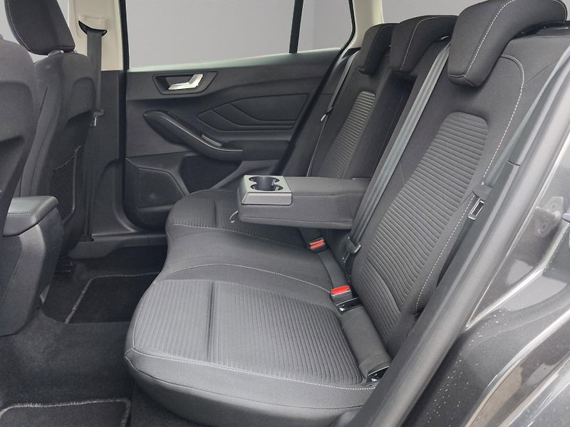 Ford Focus (2022) Titanium 1.5 EcoBlue 88kW, ČR, - fotka 26 z 27