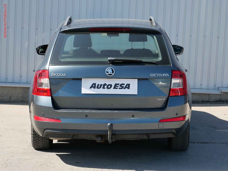 Škoda Octavia (2015) 1.6 TDi 4x4, ČR, Ambition, TZ - fotka 5 z 16