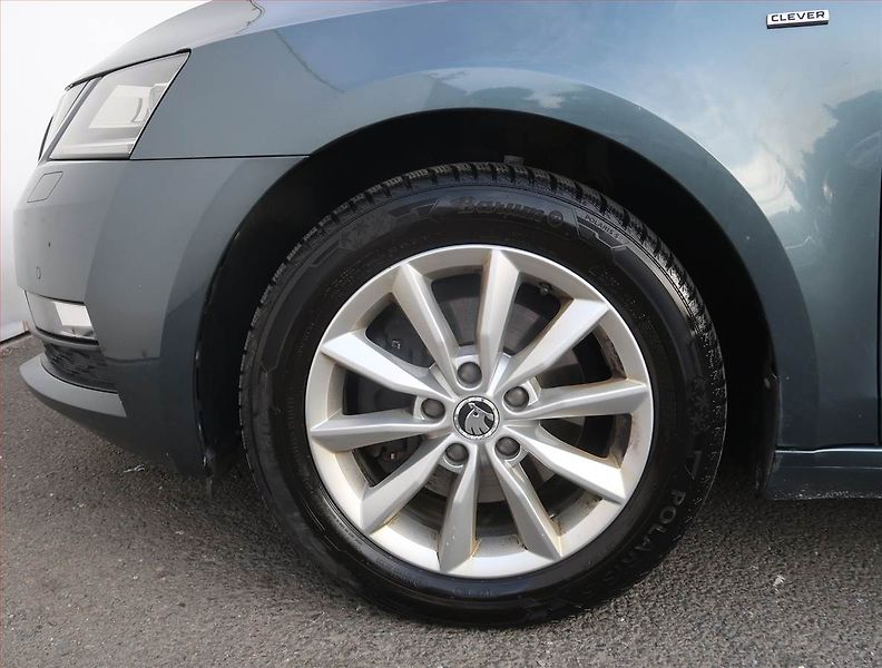 Škoda Octavia (2019) Clever 1.5 TSI, Serv.kniha - fotka 14 z 21