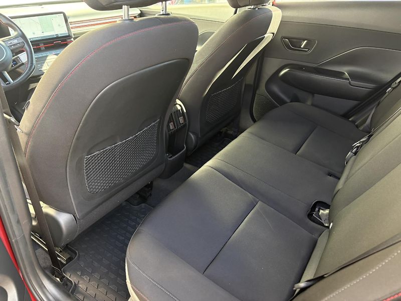 Hyundai Kona 1.6 T-GDI 145kW DCT AWD N-Line - fotka 11 z 22