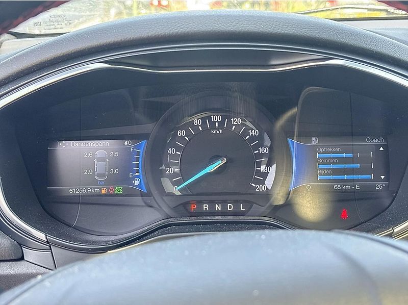Ford Mondeo (2020) 2.0 HEV 138 kW eCVT ST-Line - fotka 13 z 19