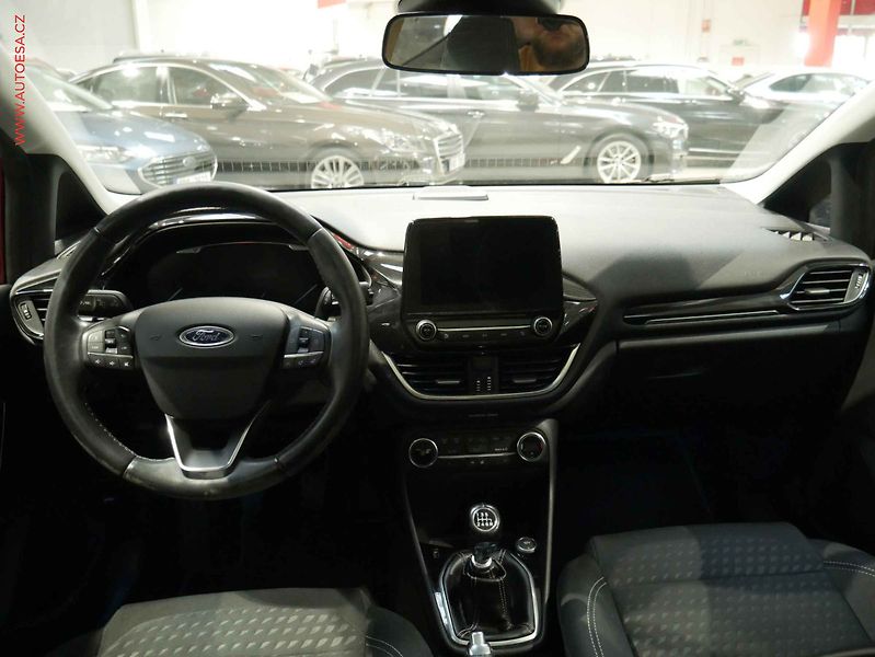 Ford Fiesta (2017) 1.0 EB, Titanium, kamera - fotka 8 z 18
