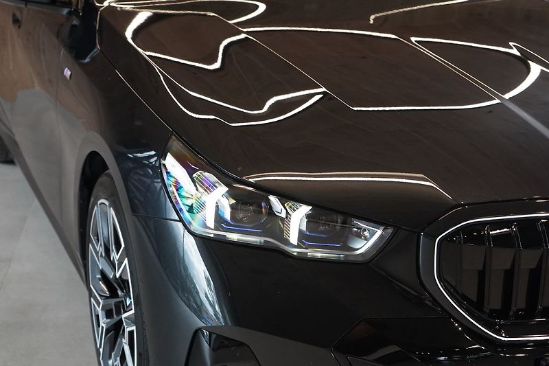 BMW Řada 5 540d xDrive, Bowers, Tažné - fotka 5 z 50