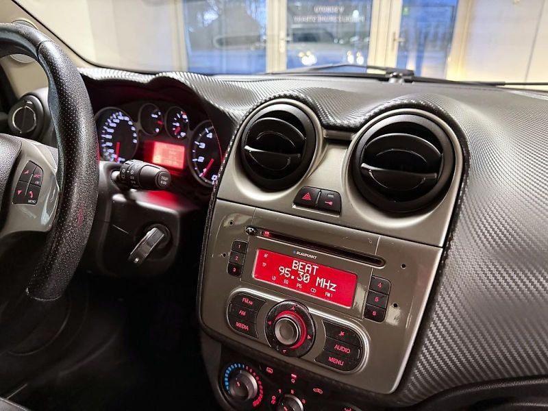 Alfa Romeo MiTo (2008) 1.4 T-JET 16V 155k MT Distinct - fotka 10 z 16