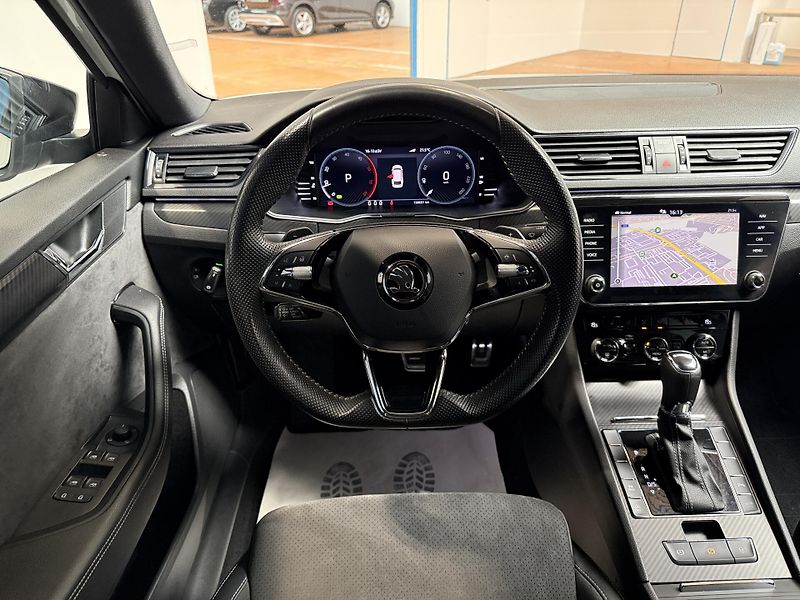 Škoda Superb 2.0 TDI 110kW SportLine Combi - fotka 7 z 14