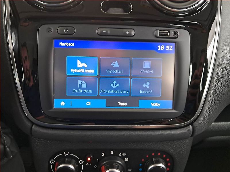Dacia Dokker (2019) Stepway 1.5 Blue dCi, 5Míst - fotka 13 z 17