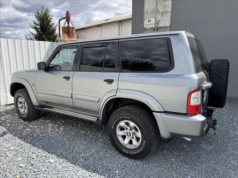 Nissan Patrol 3,0 Di GR Wagon 4X4 - fotka 10 z 50