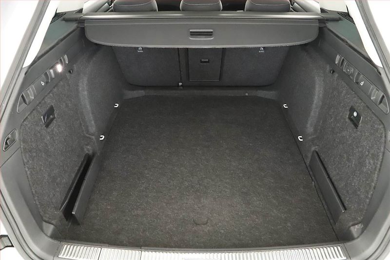 Škoda Superb (2019) Ambition 2.0 TDI, 4X4 - fotka 11 z 16