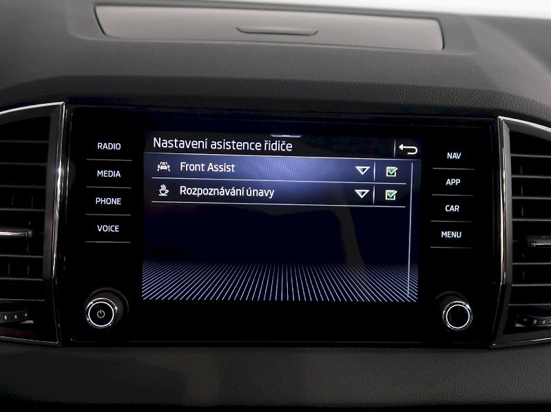 Škoda Karoq (2022) STYLE 1.5TSI 110KW TAŽNÉ - fotka 29 z 44