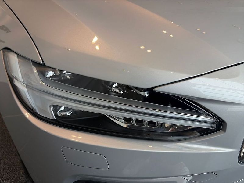 Volvo V90 B4 Diesel Core Kam NezTop Taž - fotka 5 z 16