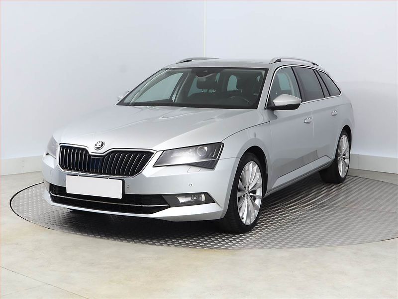 Škoda Superb (2015) Ambition 2.0 TDI, Automat - fotka 2 z 19