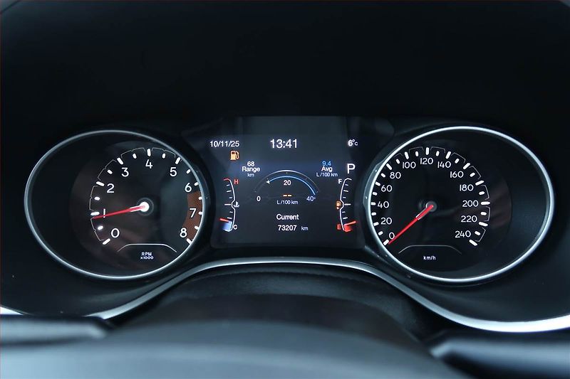 Jeep Compass (2020) 1.4 MultiAir, 4X4, Automat - fotka 11 z 24