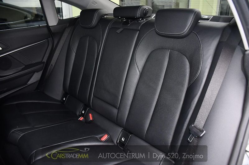 BMW Řada 2 218d ČR 1.MAJ TAŽNÉ - fotka 14 z 55