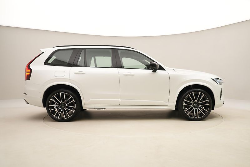Volvo XC90 T8 RECHARGE BLACK EDITION 7m - fotka 14 z 72