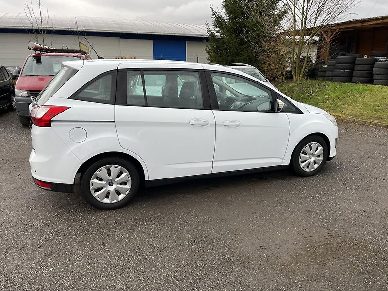 Ford Grand C-MAX 1.6 TDCI GRAND - fotka 6 z 19