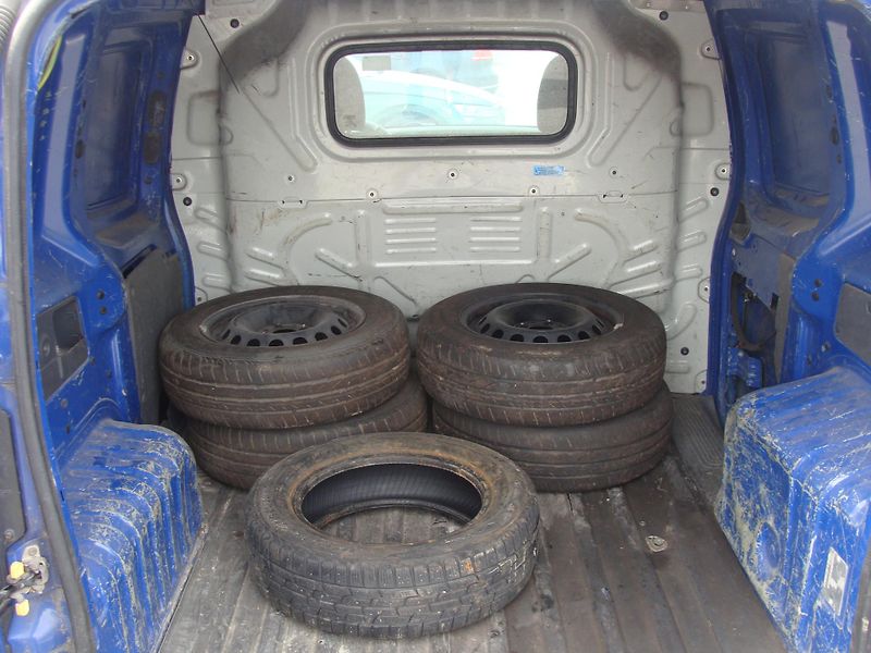 Citroën Nemo 1.4i, 54 kW, střešní nosič - fotka 11 z 21
