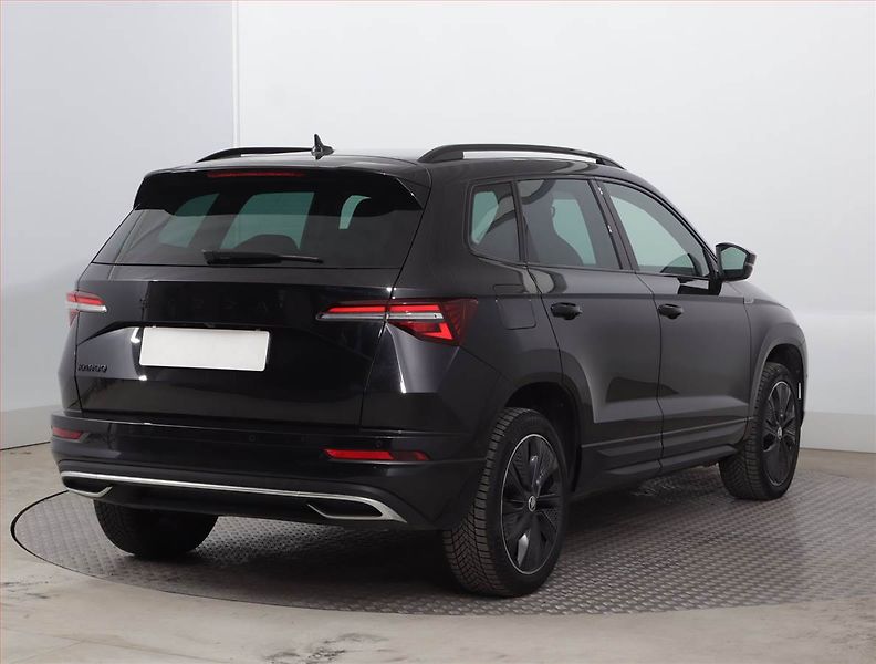Škoda Karoq (2024) Sportline 1.5 TSI - fotka 5 z 21