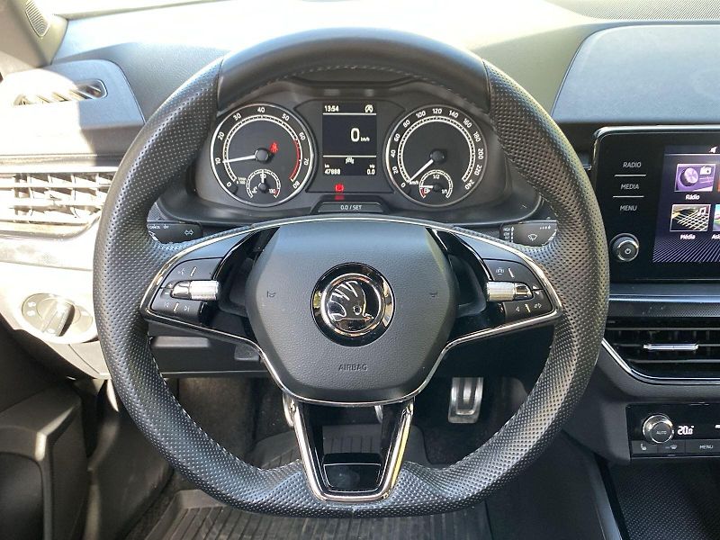 Škoda Kamiq (2020) 1.0 TSI Style - fotka 6 z 33