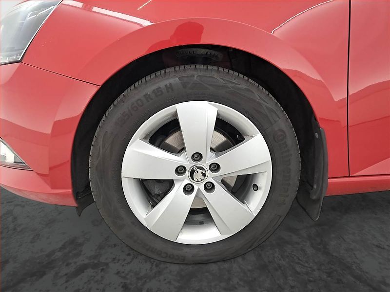 Škoda Fabia (2015) 1.2 TSI, Park. senzory - fotka 14 z 18