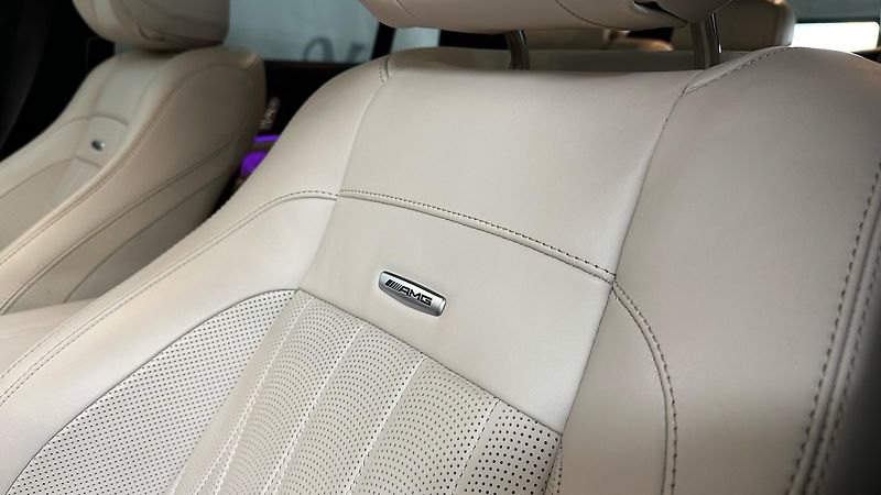 Mercedes-Benz GLS 63 AMG / TOP VÝBAVA  - fotka 50 z 80