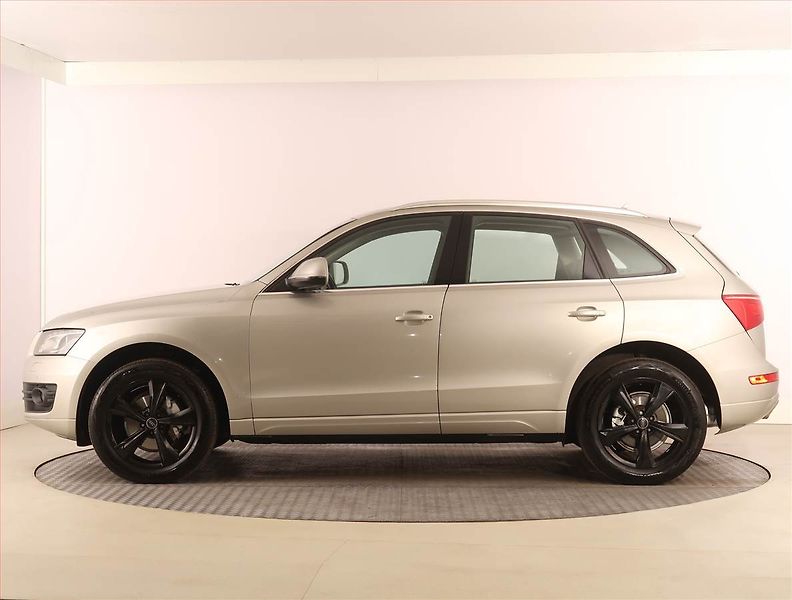 Audi Q5 (2012) 2.0 TDI, 4X4, Automat, Navi - fotka 3 z 24
