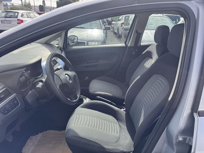 Fiat Grande Punto 1.3 JTD, 55 kW, tažné, TK 9/28 - fotka 8 z 17