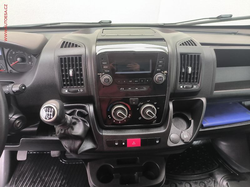 Fiat Ducato (2019) 2.3MJT L2H2 9míst, AC, 103kW - fotka 16 z 21