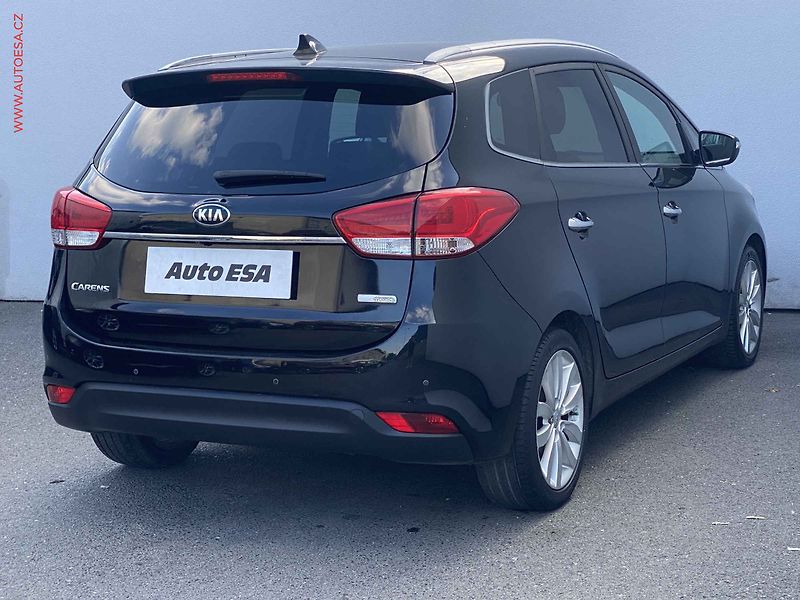 Kia Carens (2016) 1.7 CRDi, Active, navi - fotka 4 z 17