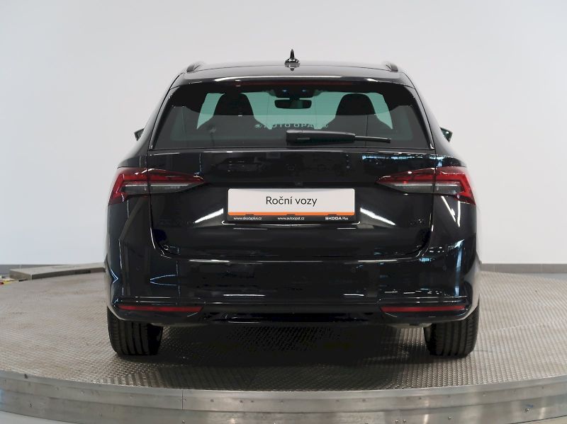 Škoda Octavia (2025) SPORTLINE 2.0TSI 150KW 4x4 DSG - fotka 9 z 40