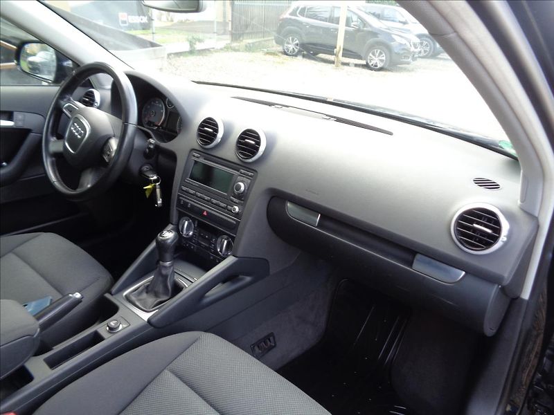 Audi A3 1,4 - fotka 10 z 16