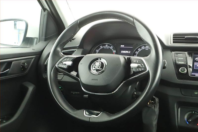 Škoda Fabia (2022) Ambition 1.0 TSI, ČR,1.maj - fotka 12 z 14