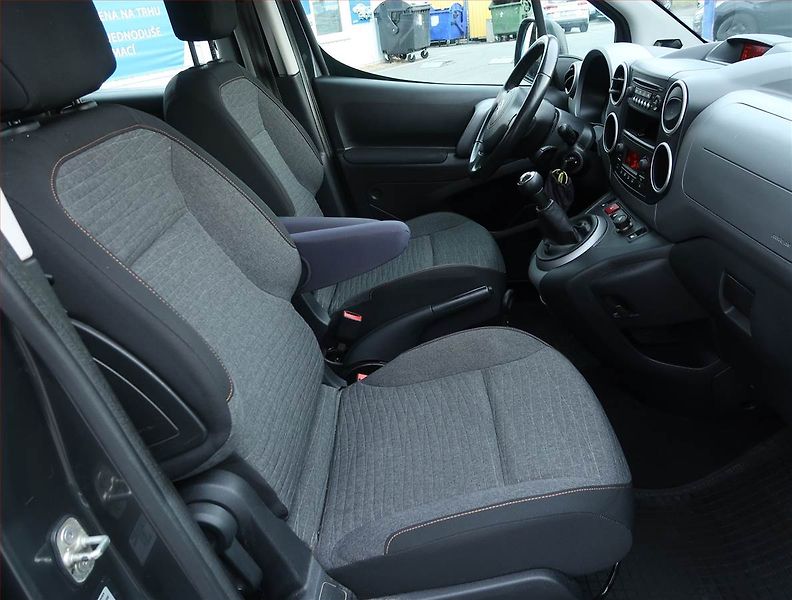 Citroën Berlingo (2018) XTR 1.6 BlueHDi, 5Míst, ČR - fotka 9 z 16