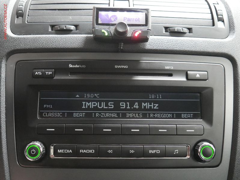 Škoda Octavia (2012) 2.0 TDi, ČR, AC - fotka 14 z 15