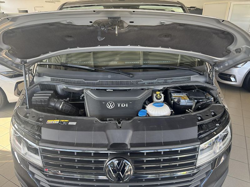 Volkswagen Multivan 2,0TDI DSG 4Motion Highline - fotka 36 z 37