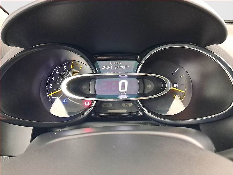 Renault Clio (2013) 1.2 16V, Serv.kniha, Tempomat - fotka 11 z 15