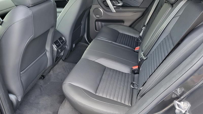 Land Rover Discovery Sport (2022) 2,0 SE D165 AWD Aut. - fotka 19 z 22