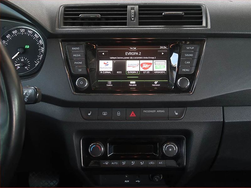 Škoda Fabia (2016) 1.2 TSI, Automat, Tempomat - fotka 12 z 17