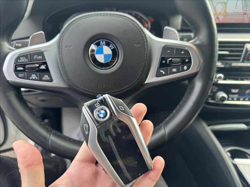 BMW Řada 5 540XD,250kw,M packet - fotka 18 z 34