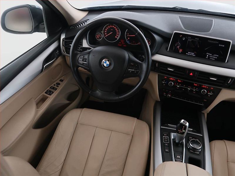 BMW X5 (2014) xDrive30d, 4X4, Automat, Kůže - fotka 7 z 23