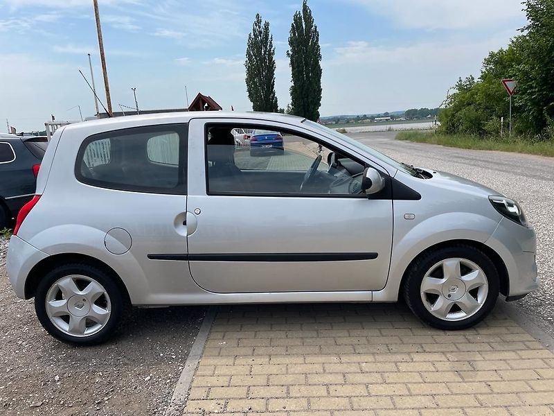 Renault Twingo (2007) 1,2  56KW 91300KM!!! - fotka 12 z 40