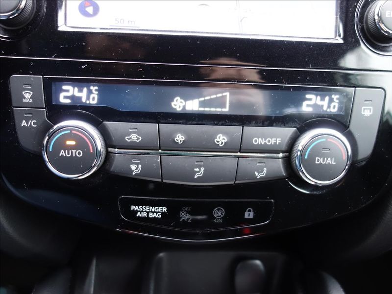 Nissan Qashqai 1,5 81kW NAVI - fotka 22 z 39