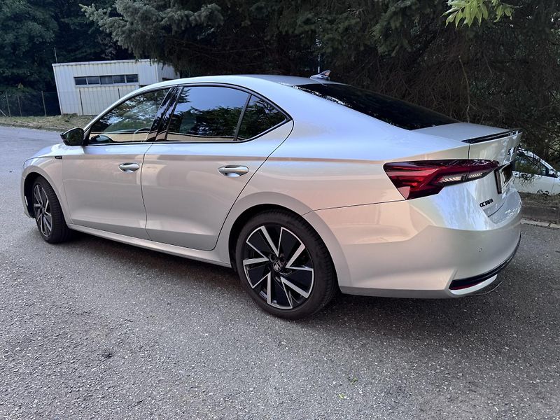 Škoda Octavia (2025) Octavia 2.0 TSI SportLine - fotka 4 z 21